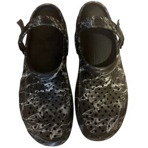 CROCS Swiftwater Two Tone Marble Slip On Shoes Men’s Size 12